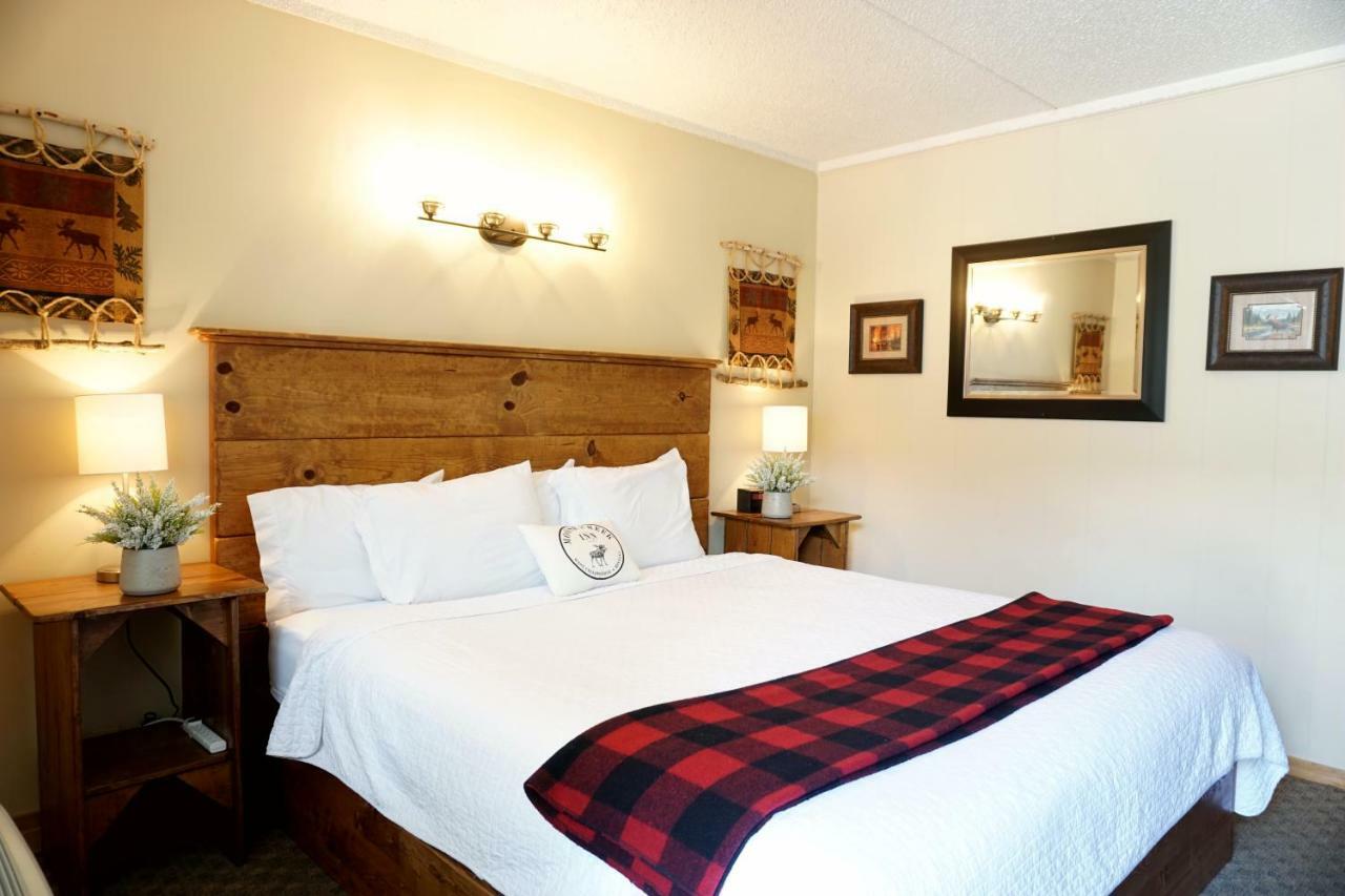 Moose Creek Inn Запад Йеллоустон Экстерьер фото